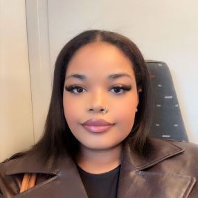 Thalia, Babysitter à Ninove