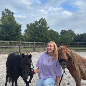 Mette, Babysitter à Essen