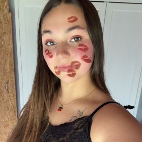 Alycia, Babysit in Couvin