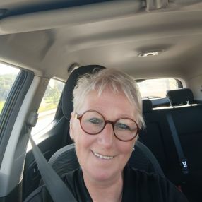 Catherine, Babysitter à Farciennes