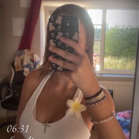 Kenza, Babysit in Virton