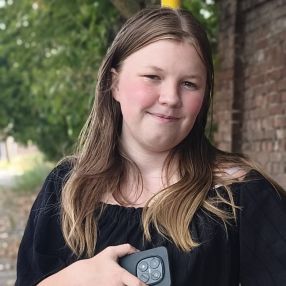 Lauryan, Babysitter à Fontaine-l'Évêque