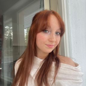 Elke, Babysit in Ieper