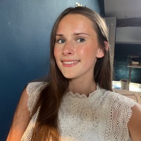 Capucine, Babysitter à Sprimont