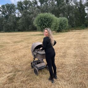 Amber, Gezin in Oostende