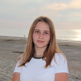 Phara, Babysitter in Drongen