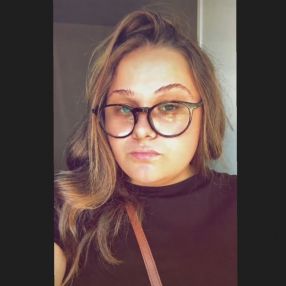 Léa, Babysitter à Ath