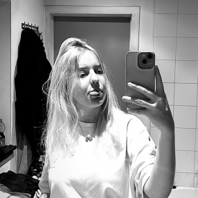 Merel, Babysitter à Ardooie