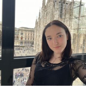 Helene, Babysit in Brunehaut