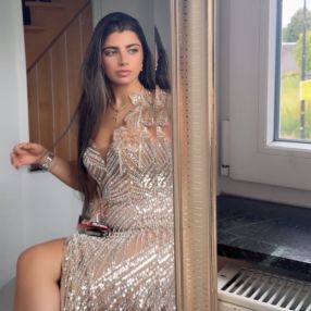 Stivana, Babysitter à Asse
