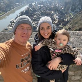 Mariza, Gezin in Landen