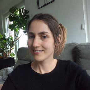 Chauni, Babysitter in Lochristi