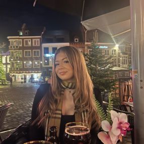 Nina, Babysit in Tongeren-Borgloon