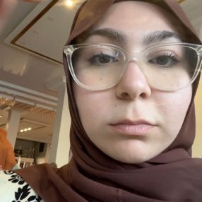 Husna, Babysit in Hasselt