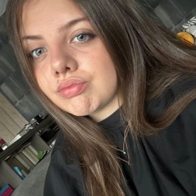 Niene, Babysitter à Kuurne