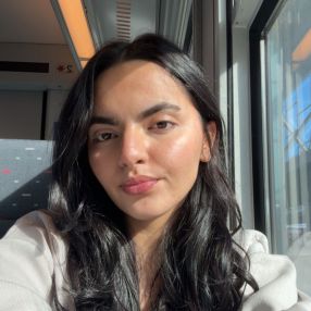 Chirine, Babysitter à Dendermonde