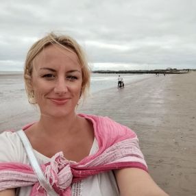 Marina, Babysitter à Berlare