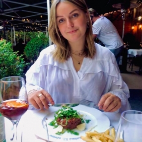 Helene, Babysitter in Antwerp