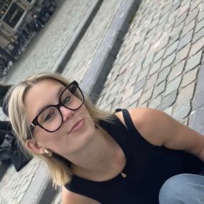 Louise, Babysitter à Brasschaat