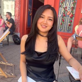 Ye-Yue, Babysit in Gent
