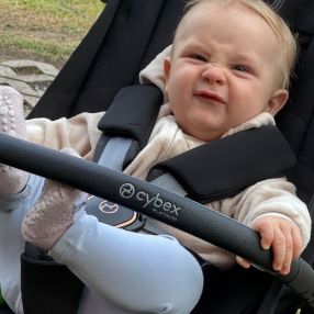 Monika, Gezin in Fléron