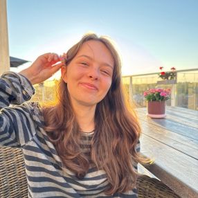 Laura, Babysitter à Zottegem