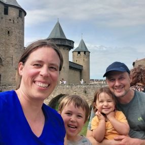 Lynsey, Family in Kortrijk