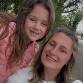 Evy, Babysitter in Tongeren