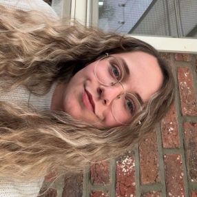 Ellen, Babysitter in Oudsbergen