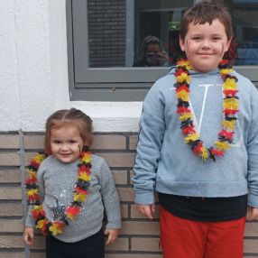 Melody, Gezin in Kruisem