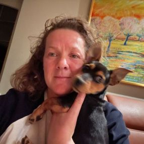 CHARLOTT, Babysitter in Torhout