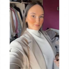 Vanessa, Babysit in Grâce-Hollogne