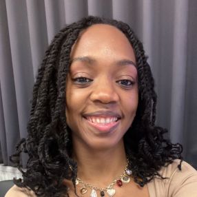 Dominique, Babysitter à Seraing