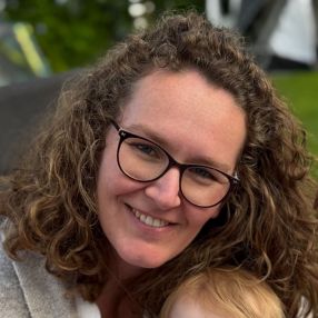 Marlou, Babysitter à Bree