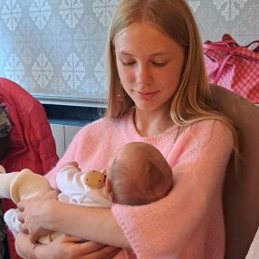 Ilyana, Babysit in Harelbeke