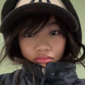 Yumi, Babysitter in Halle