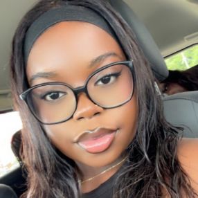 Latisha, Babysitter à Putte