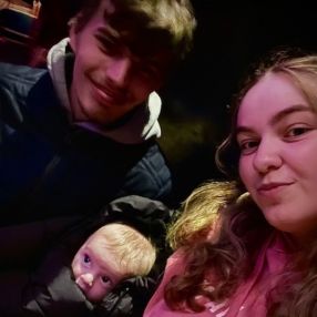 Phoebe, Gezin in Veurne