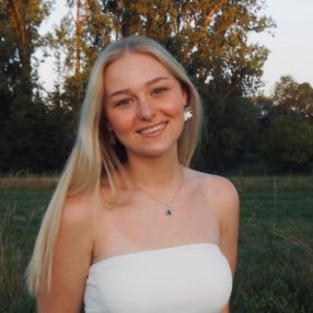 Mai-lee, Babysitter à Ninove