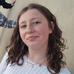 Yara, Babysit in Sint-Gillis-Waas