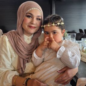 Zeynep, Famille à Beringen
