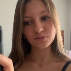 Ariana, Babysitter à Leopoldsburg