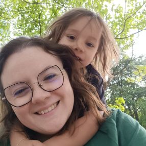 Caroline, Babysit in Le Rœulx