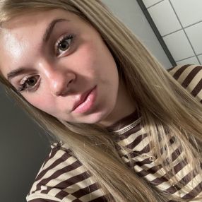 Eleonora, Babysitter à Montigny-le-Tilleul
