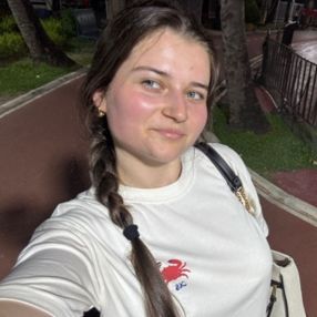 Emilia, Babysitter in Hasselt