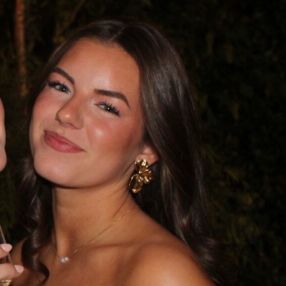 Caitlynn, Babysitter à Hoeselt