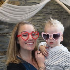Laetitia, Gezin in Herstal