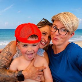 Arianni, Gezin in Deinze