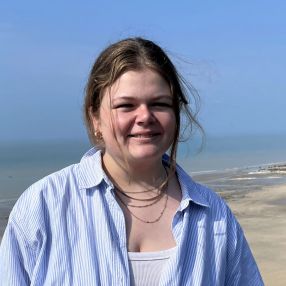 Célia, Babysitter à Eigenbrakel