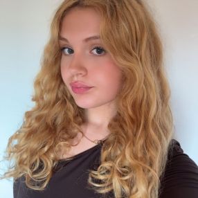 Rose, Babysitter in Waterloo